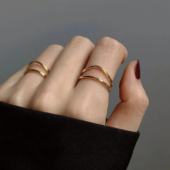 Minimalist 925 Sterling Silver Wave Ring Gold - Picture 1 of 3